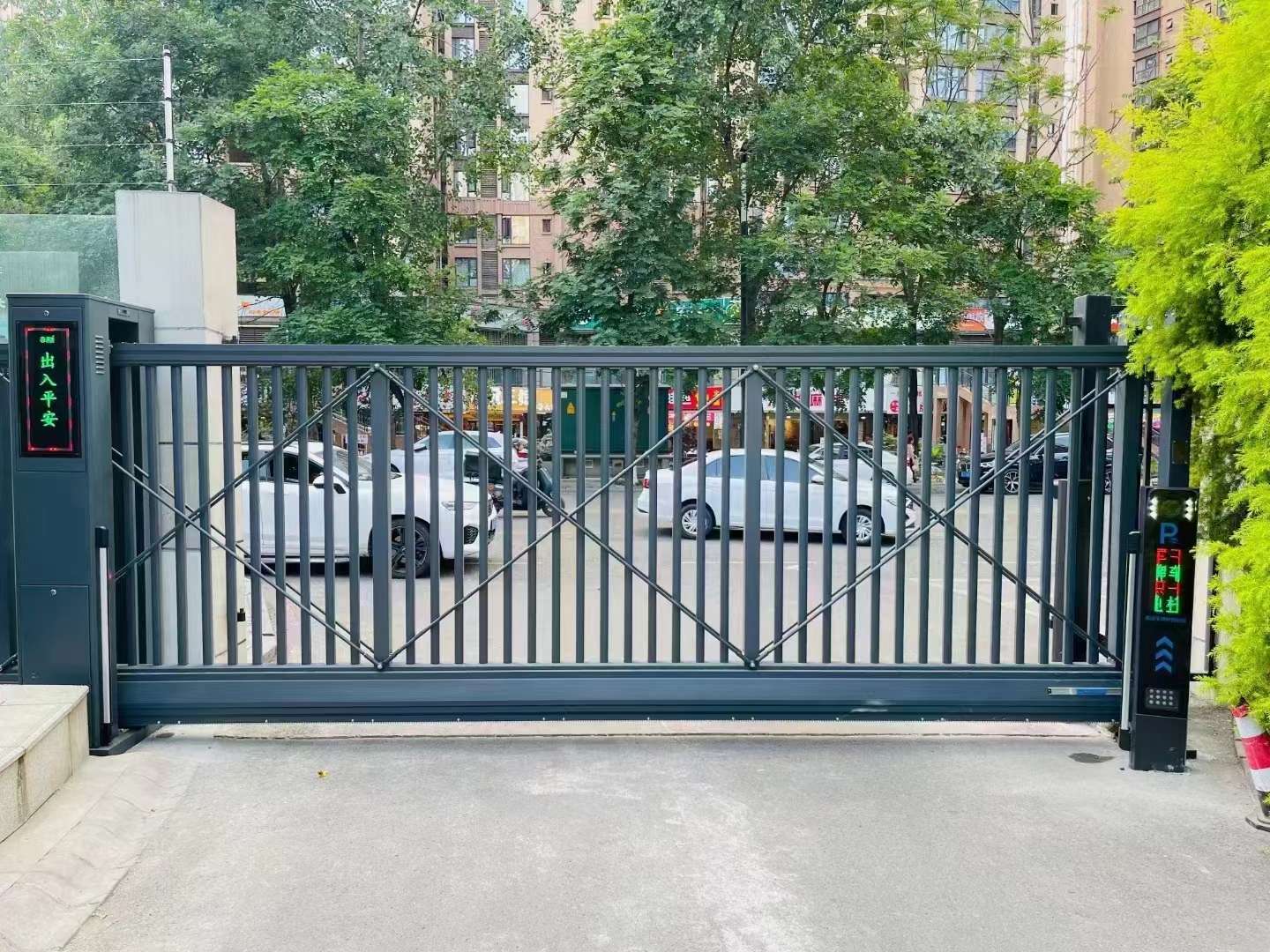 秦淮区电动伸缩门
